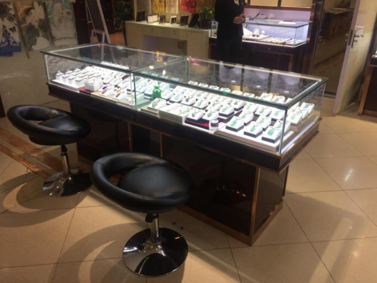 Brand introduction of jewelry display lights for shopping malls